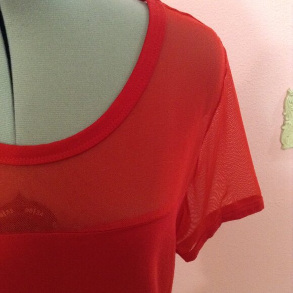 Red Short-Sleeved Jersey Mesh Illusion Top - Picture 2 of 4